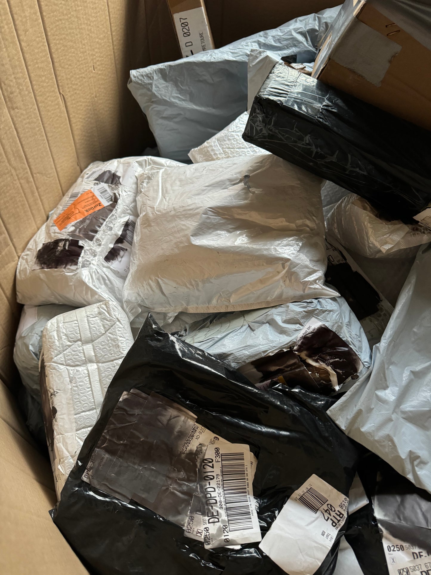 3x Mystery-Packs/Unzustellbare Pakete